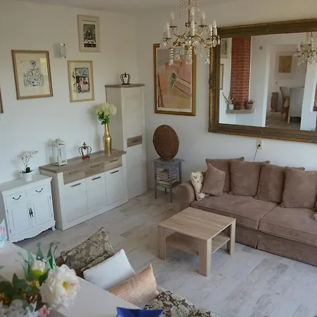 Apartman Sa 3 Spavace Sobe U Kucistu Appartement *