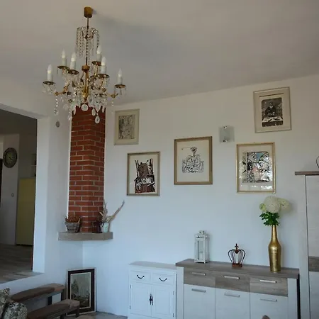 Apartman Sa 3 Spavace Sobe U Kucistu Appartement *